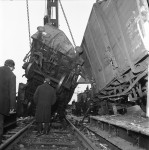 Wagons pile-up delays trains
