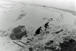 Hazards as snow falls down